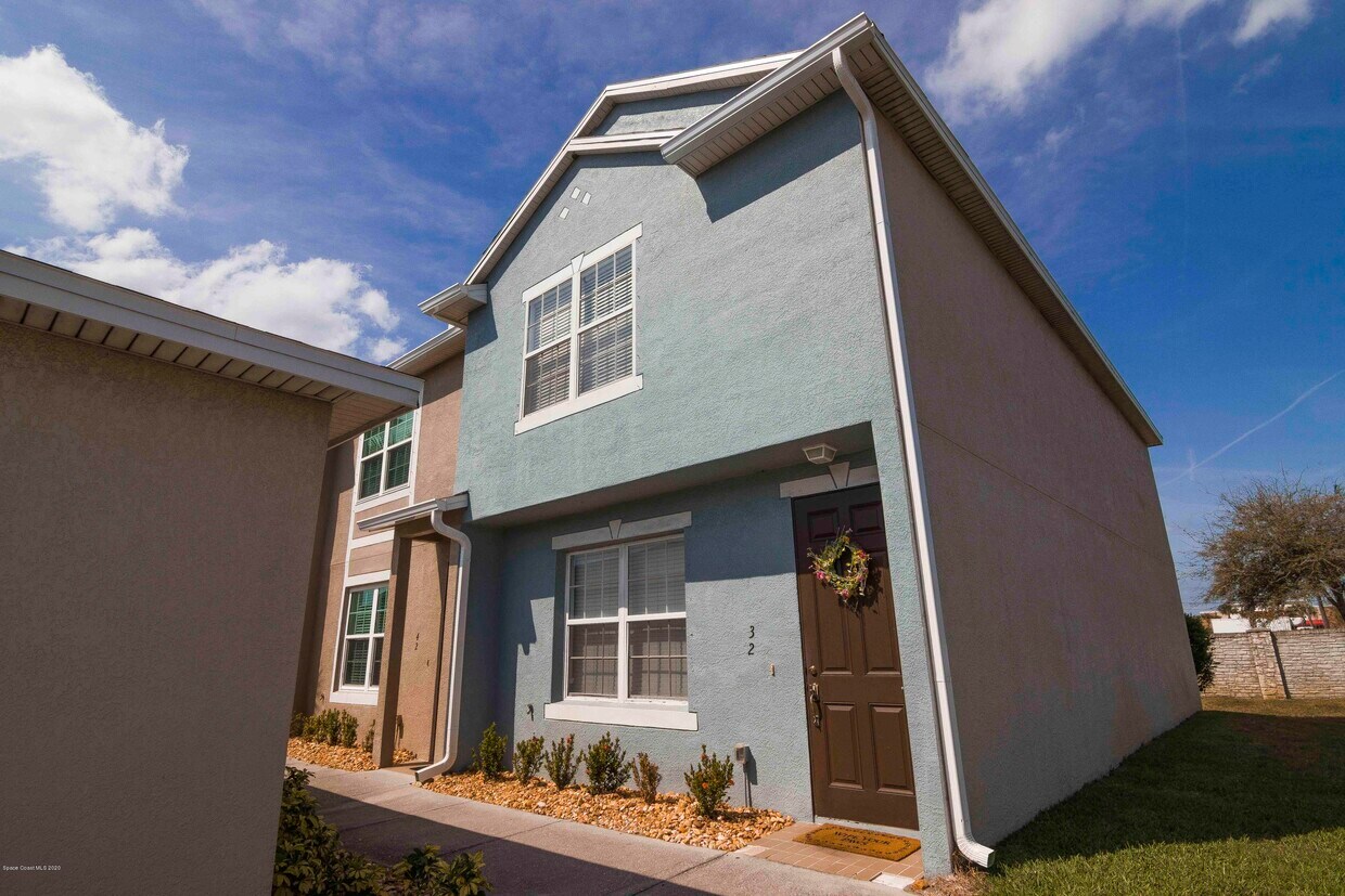 32 Bounty Ln, Indialantic, FL 32903 Townhouse for Rent in Indialantic