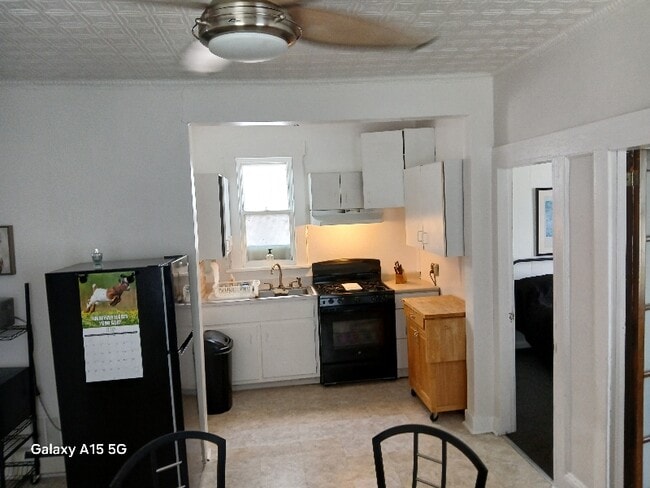 Foto del edificio - 318 Clifton Blvd