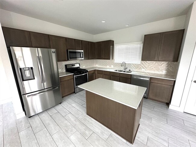 Building Photo - 10309 Forest Grove Dr