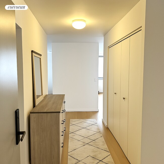 Foto del edificio - 535 W 23rd St