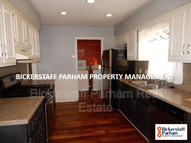 Foto del edificio - 5342 Brookview Dr