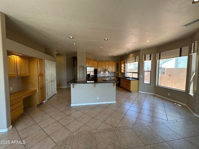 Foto del edificio - 2053 E Clubhouse Dr