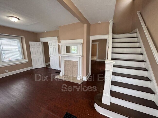 Foto del edificio - 209 N Grimes St