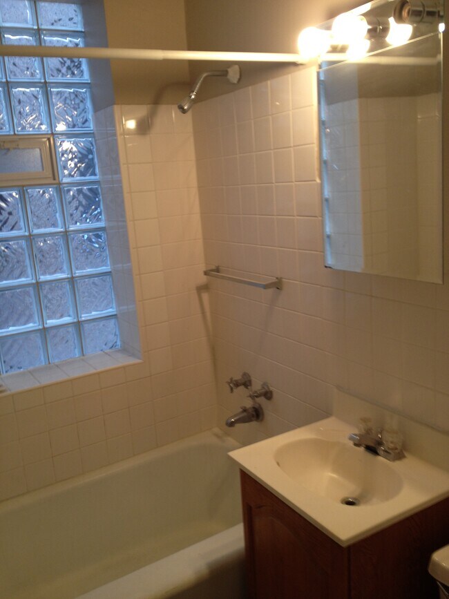 Bathroom - 5457 S Cornell Ave