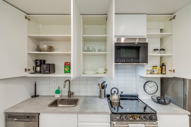 Photo du bâtiment - 115 Manning Ave