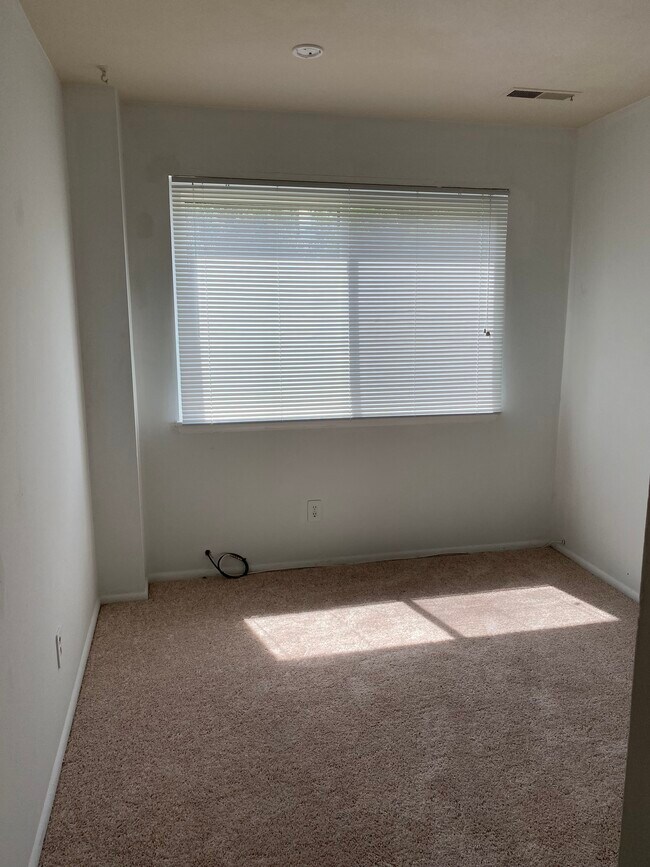 Foto del edificio - 1723 Westwind Way