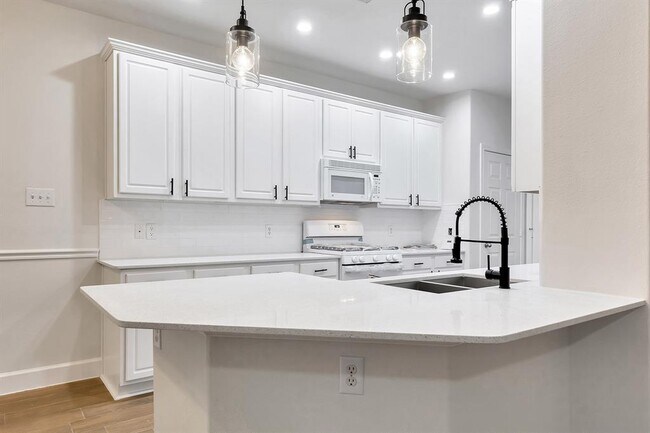 Foto del edificio - 131 Gallery Cove Ct