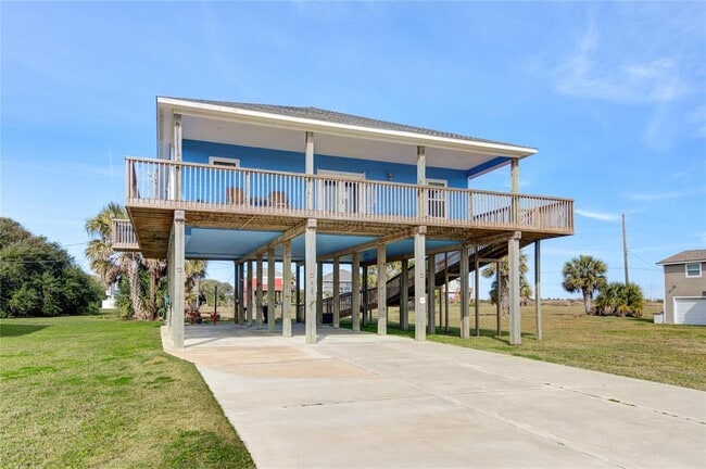 Building Photo - 14110 Miramar Dr