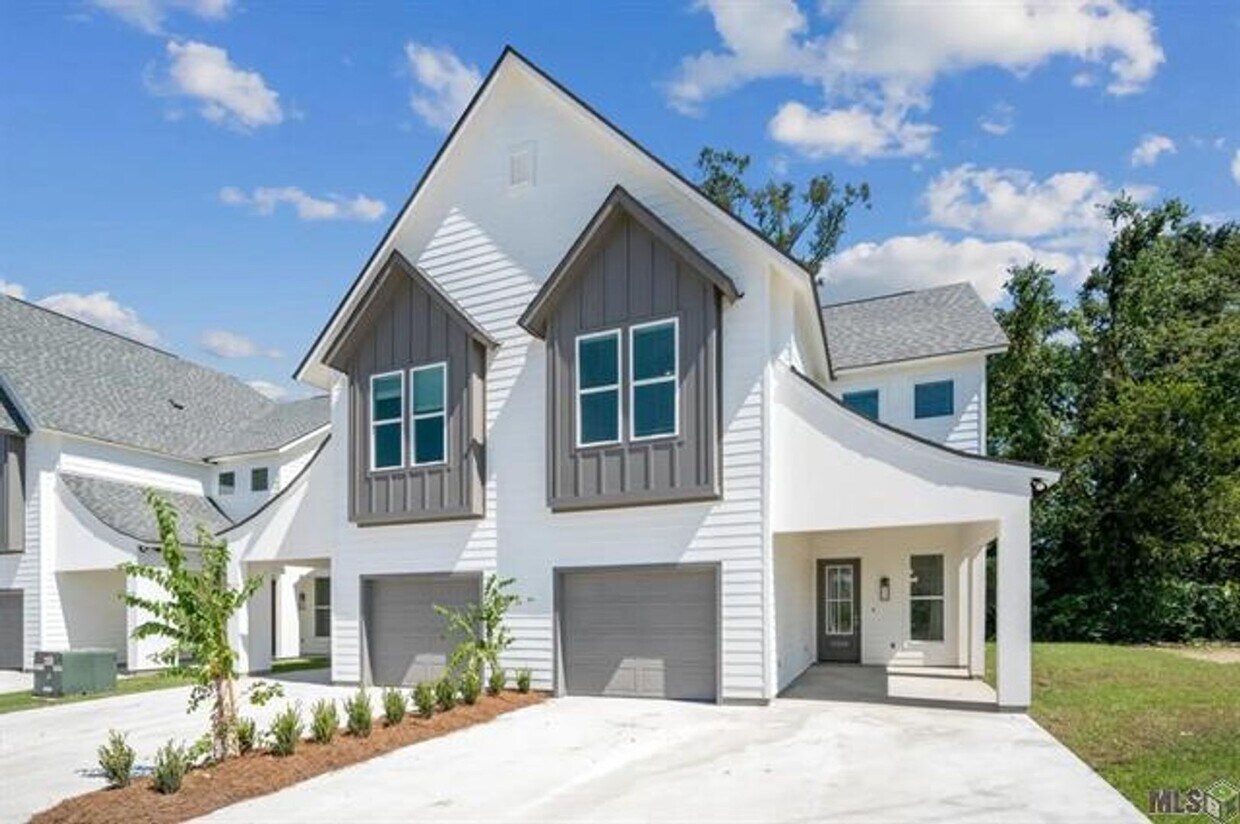 Primary Photo - Townhouse for Lease on LSU Bus Route