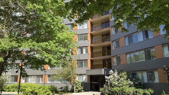 Photo du bâtiment - Ogilvie on the Park