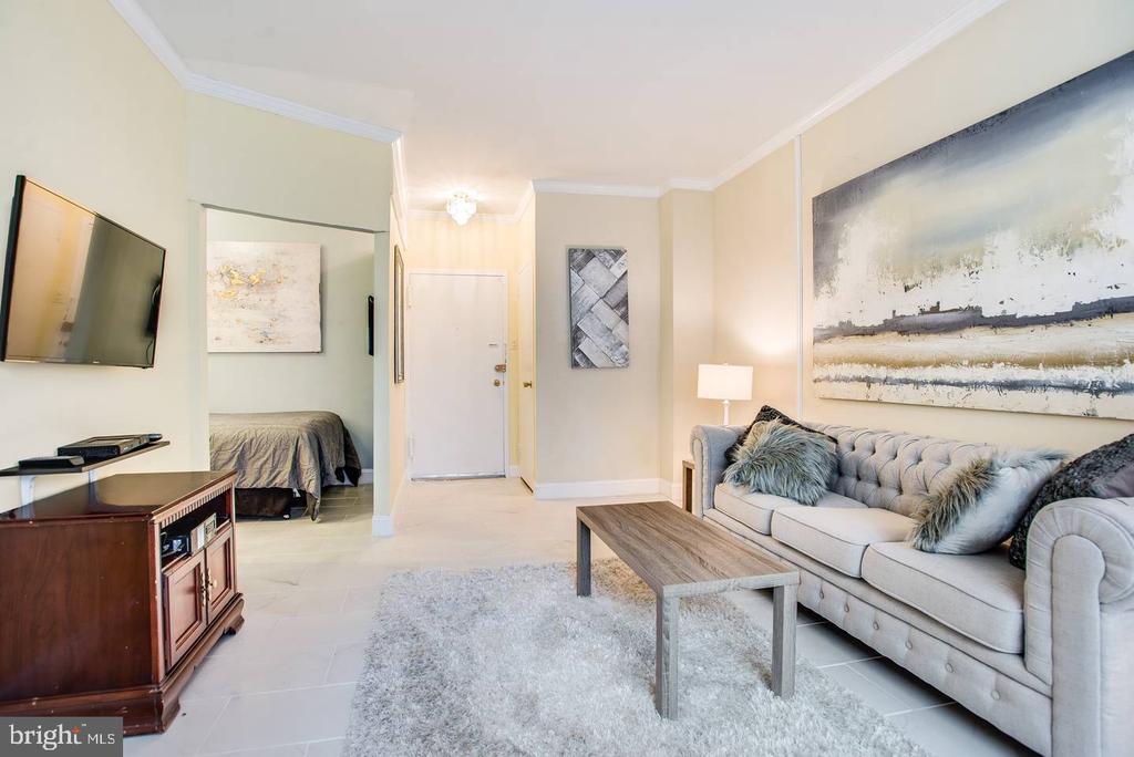 Foto principal - 1021 Arlington Blvd