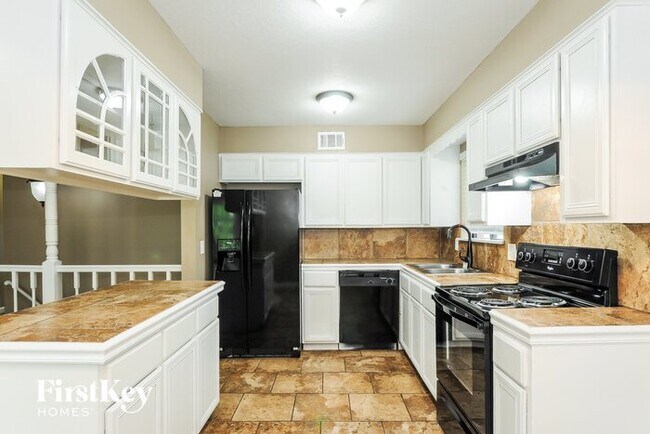 Foto del edificio - 716 NW Cambridge Ct