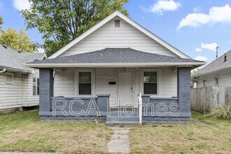 Building Photo - 1411 N Belleview Pl Building Photo - 1411 N Belleview Pl