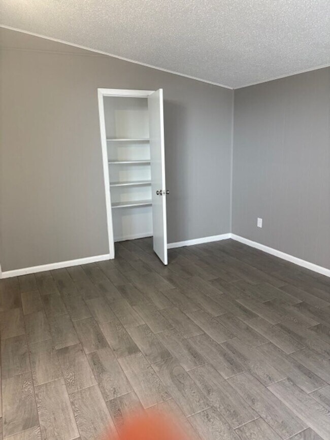 Foto del edificio - 428 Sierra Madre Dr