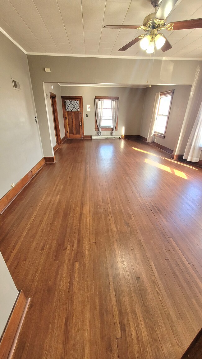 Building Photo - 806.1