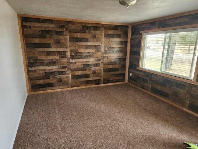 Foto del edificio - Cozy Country Charm with Modern Convenience – 1-Bedroom Home!