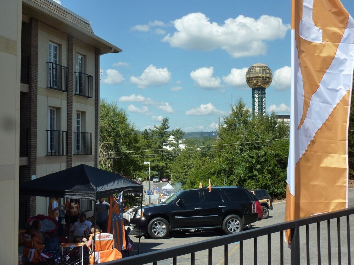 Photo - 1004 Game Day Way (Knoxville, TN)