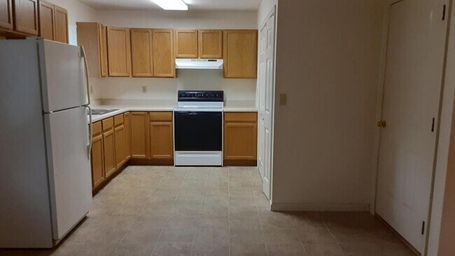 Building Photo - 901 Myrtle A