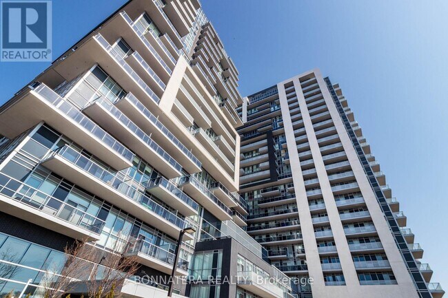 Building Photo - 2081-2081 Fairview St