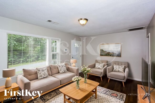 Building Photo - 1367 Blanche Dr SE