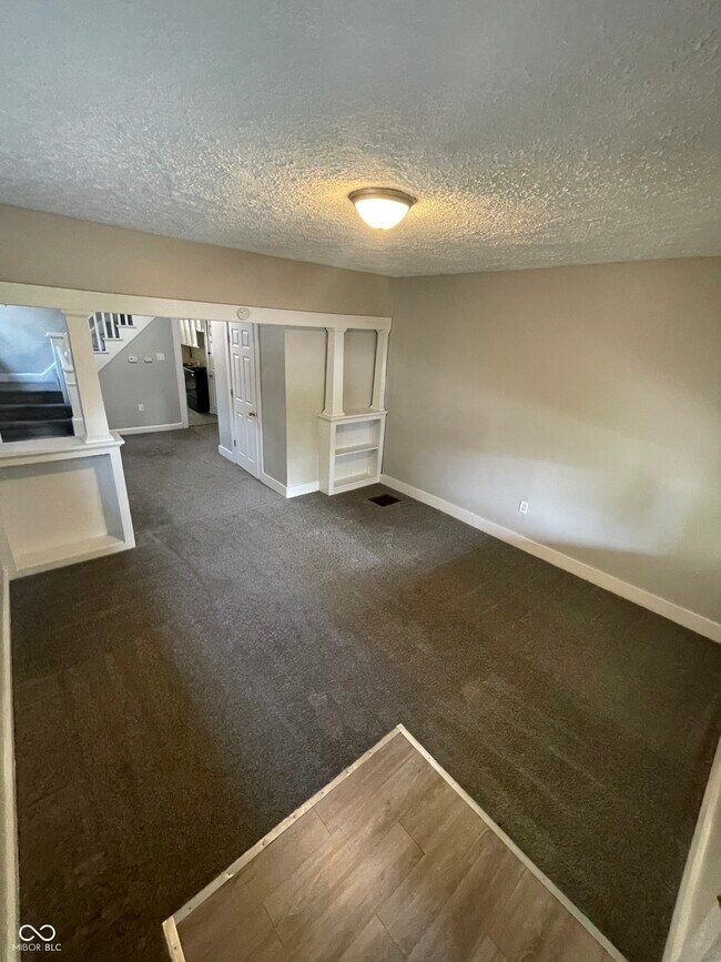 Foto del edificio - 4212 E Washington St