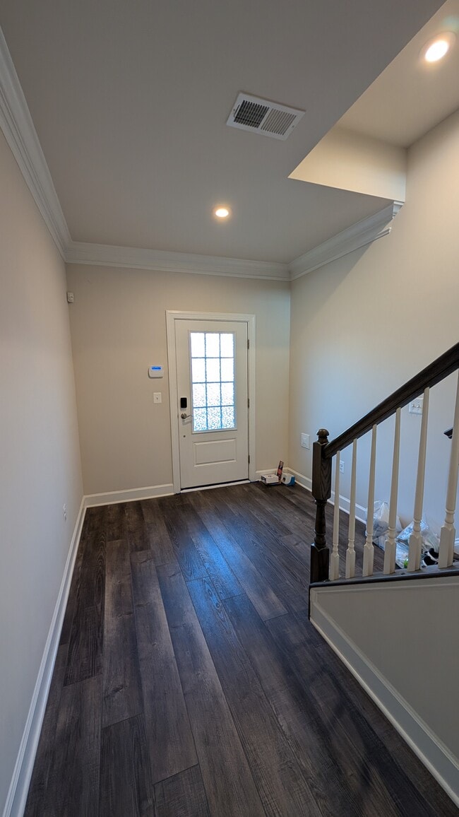 Building Photo - 6208 Quinns Creek Dr