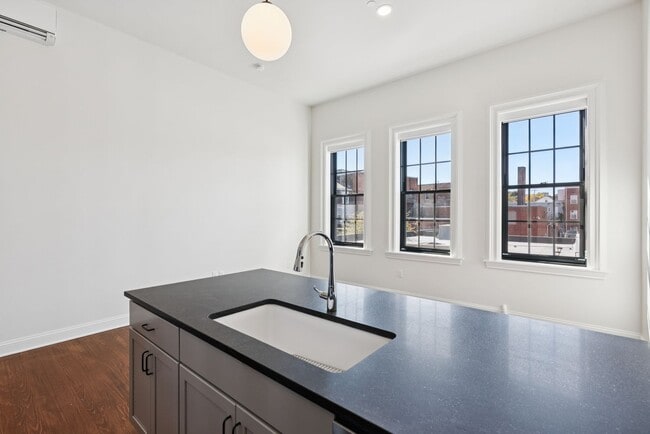 Photo - 129 Main St Apartment