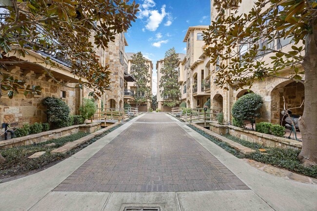 Foto del edificio - Balconies of Bomar