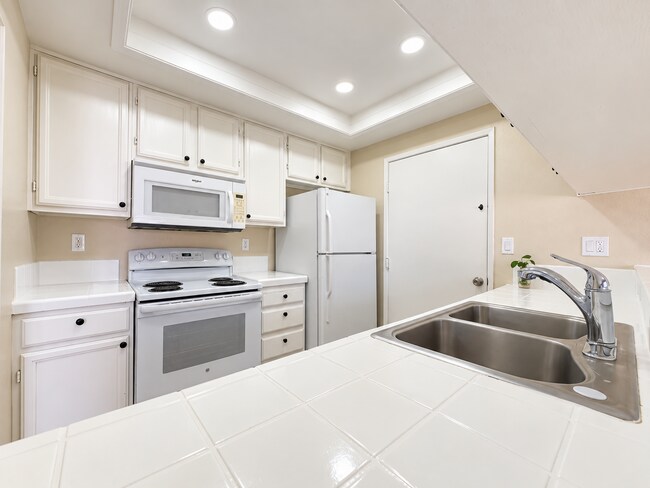 Foto del edificio - 2619 Village Ct