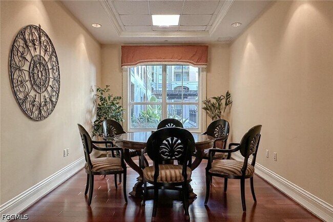 Foto del edificio - 2825 Palm Beach Blvd