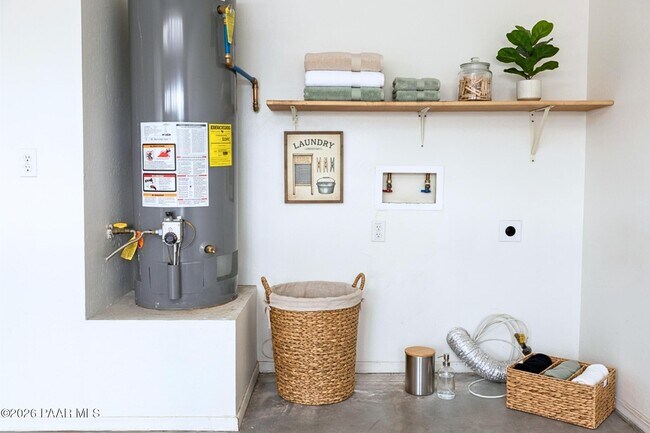 Foto del edificio - 7174 E Burro Ln