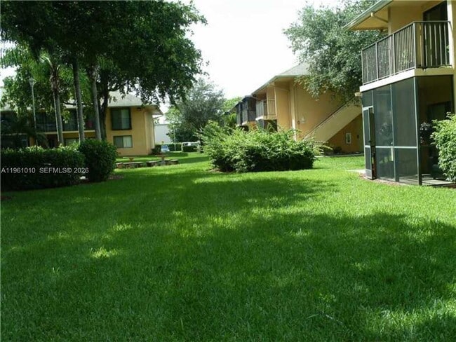 Building Photo - 5921 Washington St