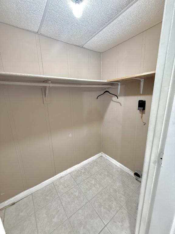 Building Photo - 542 Longfellow Blvd