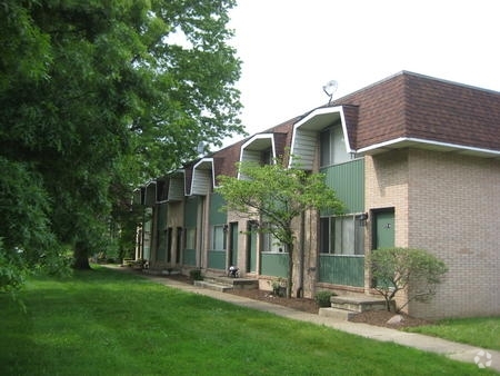 Foto del edificio - Tallmadge Towne Apartments