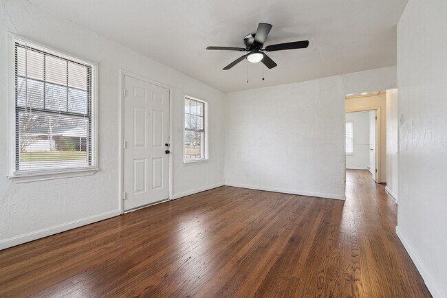 Building Photo - 3 bed, 2 bath home in Midwest City