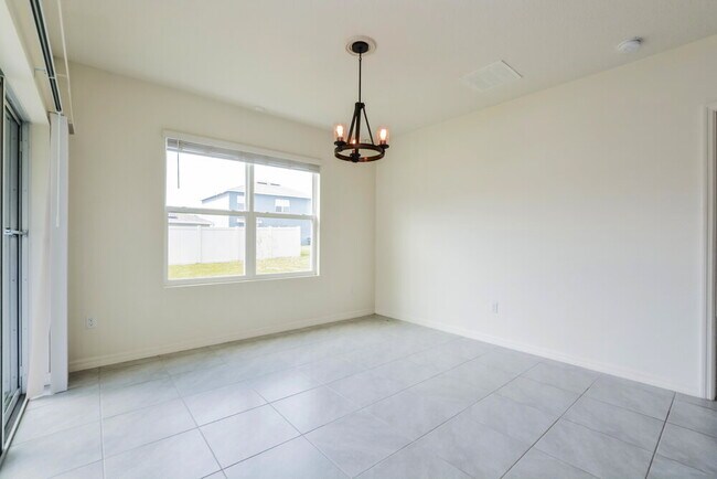 Foto del edificio - 3700 Holly Grove Ln