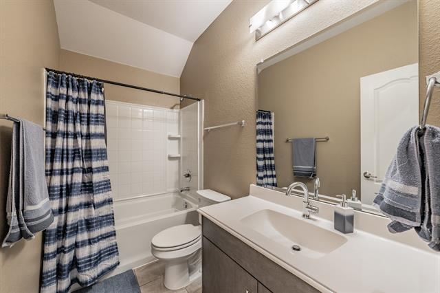 Foto del edificio - 1116 Kingbird Ln
