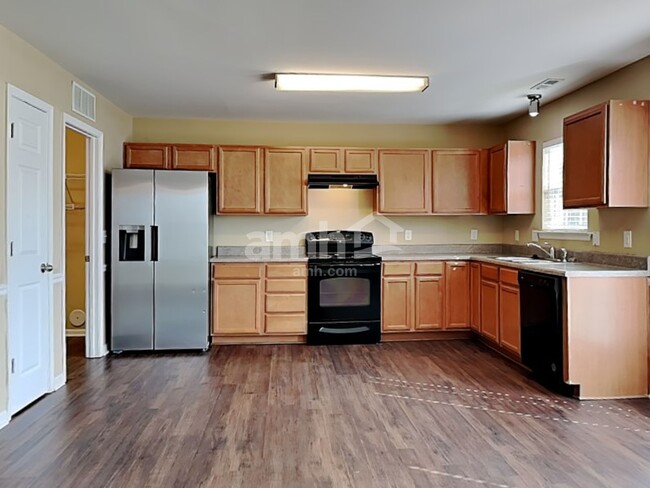 Building Photo - 5137 Brahman Trail
