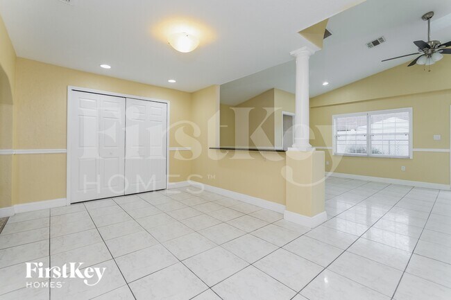 Foto del edificio - 12126 Dakota Woods Ln
