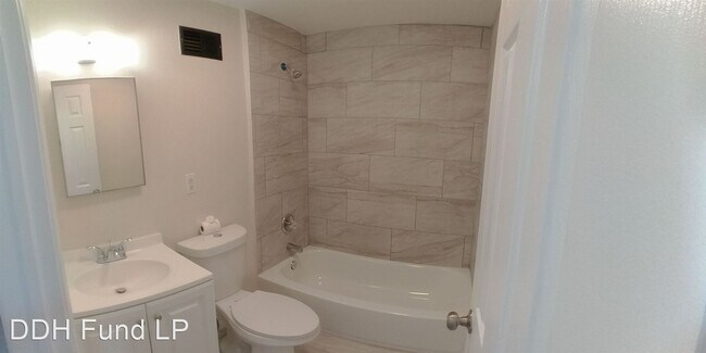 Building Photo - 3 br, 1 bath House - 2110 Latona St