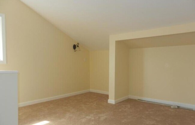Building Photo - 5712 Lorelei Ave