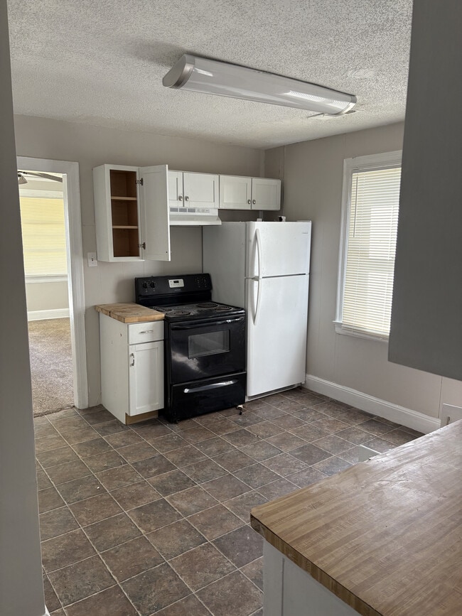 Foto del edificio - 2409 Poplar St