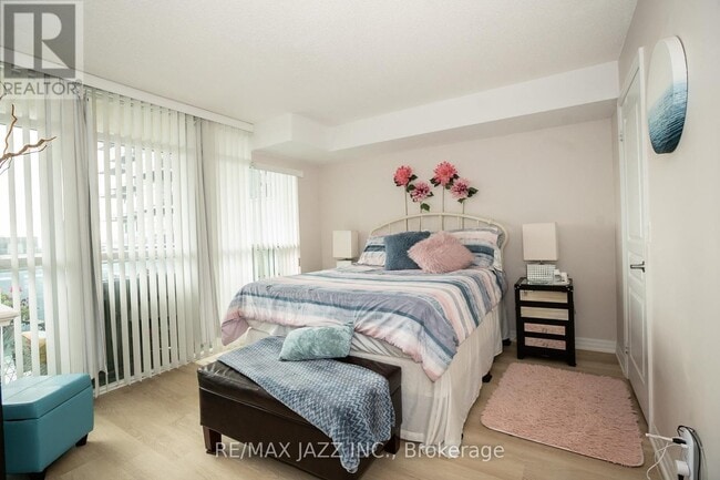 Building Photo - 1600 Charles St