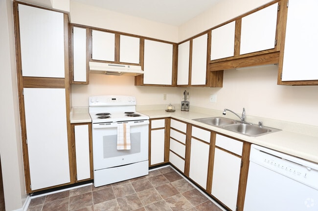 The Ivy Loft - Kitchen - Partridge Meadows Apartments