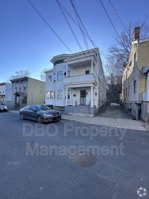 Apartments under 900 in Cohoes NY 2 Rentals