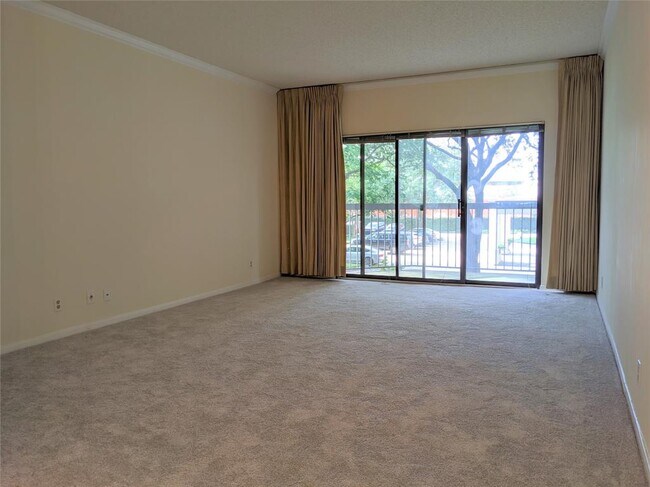 Building Photo - 661 Bering Dr