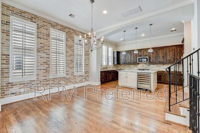 Foto del edificio - 4506 Jackson St