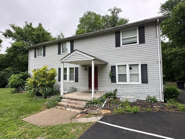 Foto del edificio - 4400 NE 46th Terrace