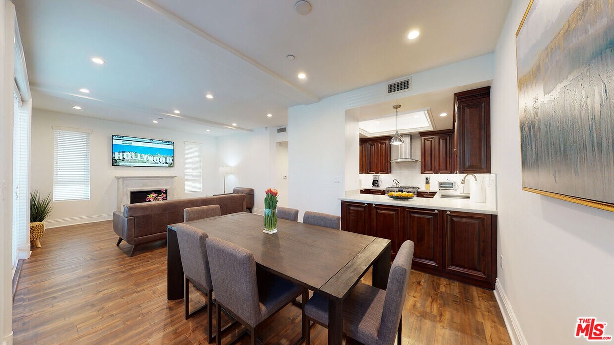 Foto principal - 907 S Shenandoah St