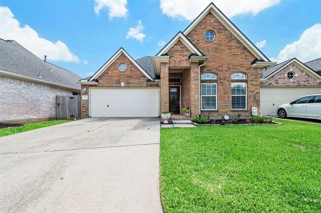 Foto del edificio - 12107 Lakewood Villa Dr